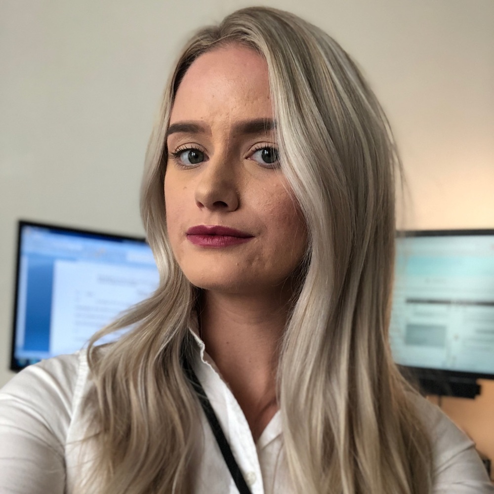 Meet your Posher, Caroline